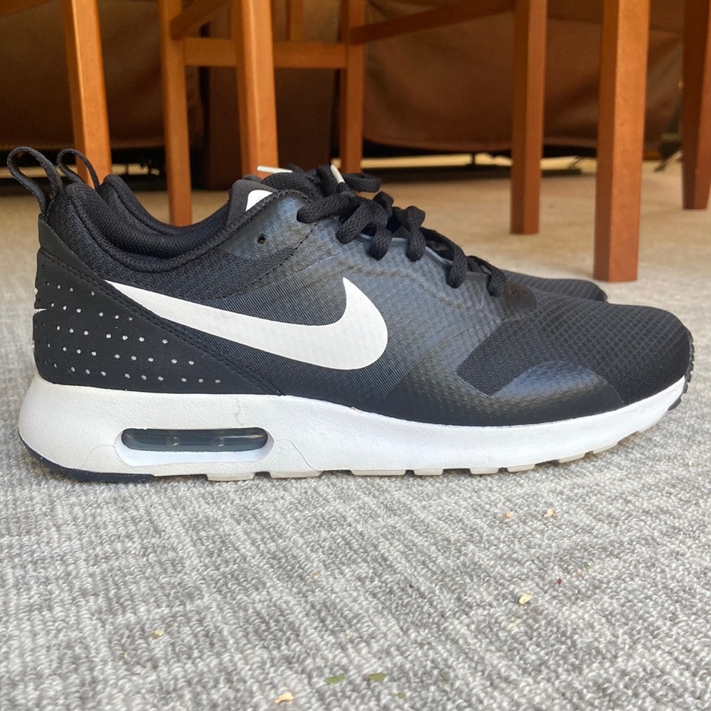 Nike Air Max Tavas Sneakers
